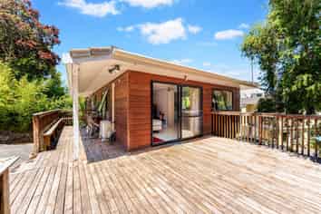 2/15A View Road, Glenfield