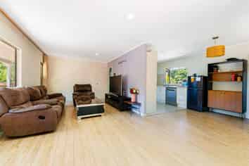 2/15A View Road, Glenfield