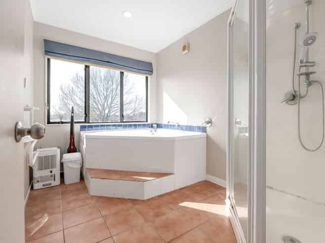 14 Leander Place, Flagstaff