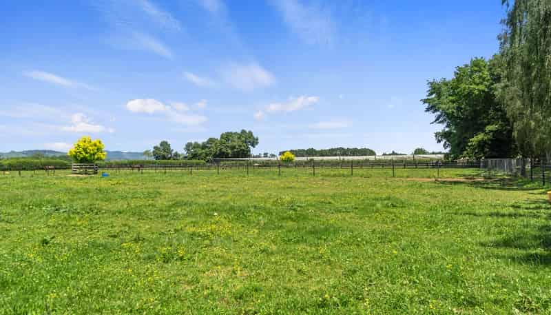 3714 Cambridge Road, Cambridge