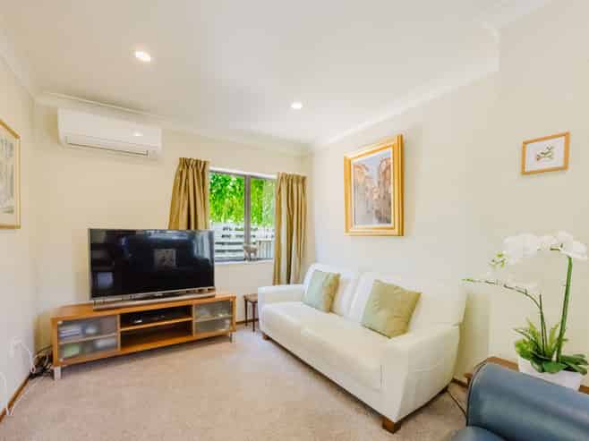 6/703 Charles Street, Raureka