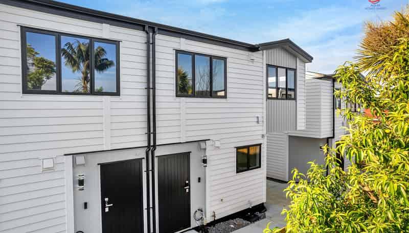 15C Mckean Avenue, Manurewa