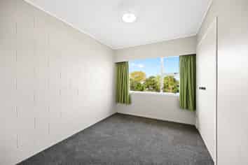 8/15 Coates Street, Hamilton East