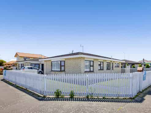 36 Wellington Street, Hawera