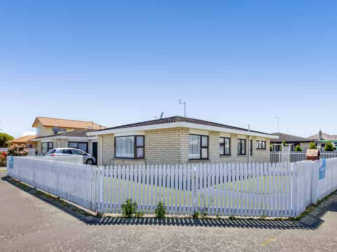 36 Wellington Street, Hawera
