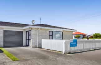 36 Wellington Street, Hawera