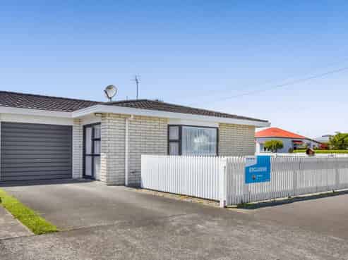 36 Wellington Street, Hawera
