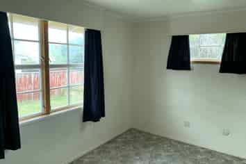 10 Marumaru Street, Marton