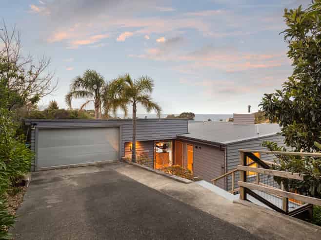 12 Karu Street, Oneroa