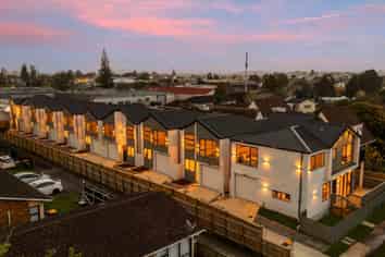 9/71 Wintere Road, Papatoetoe