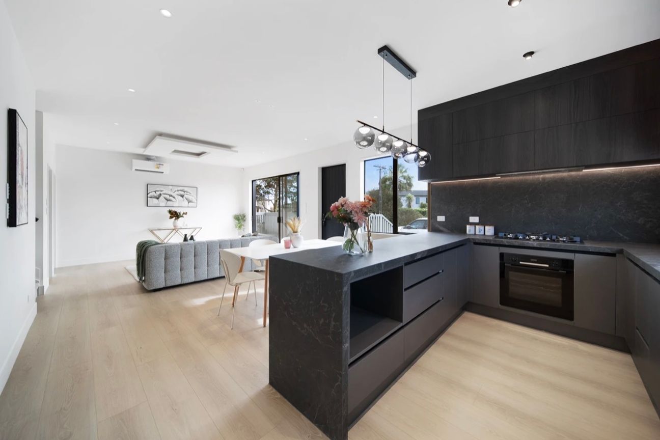 Luxurious Brand New and Standalone Home - Widok 4