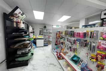 Mairangi Bay Service Operators!