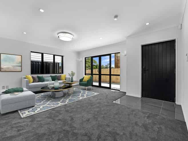 12A Mcleod Road, Weymouth