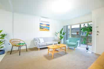 2/278 Shirley Road, Papatoetoe