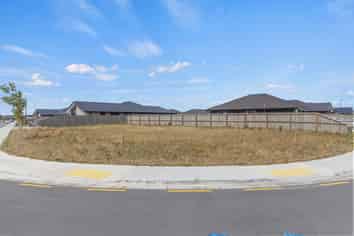 44 Stackwood Avenue, Ravenswood