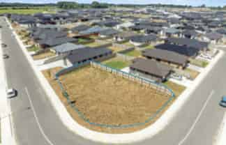 44 Stackwood Avenue, Ravenswood