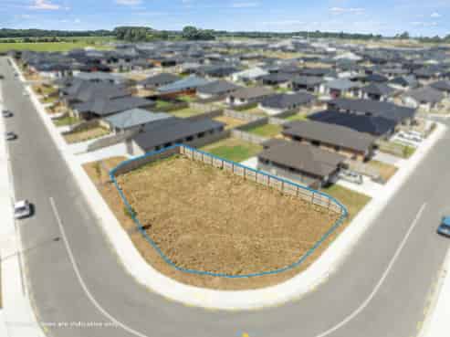 44 Stackwood Avenue, Ravenswood