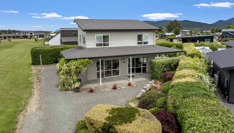 34 Breaksea Street, Te Anau