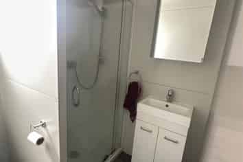 1/6 Burton Street, Waiwhakaiho