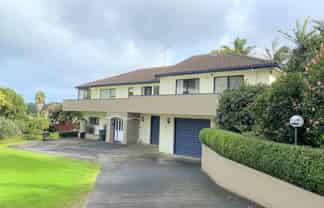 8 Eleanor Place, Blockhouse Bay