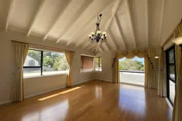 8 Eleanor Place, Blockhouse Bay