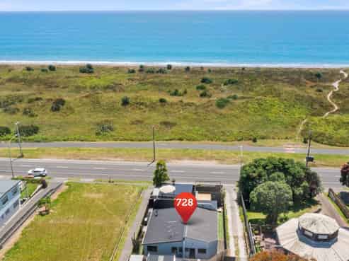 728 Papamoa Beach Road, Papamoa Beach