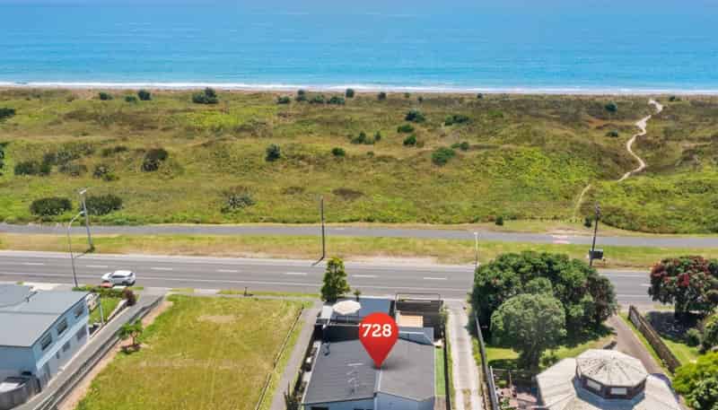 728 Papamoa Beach Road, Papamoa Beach