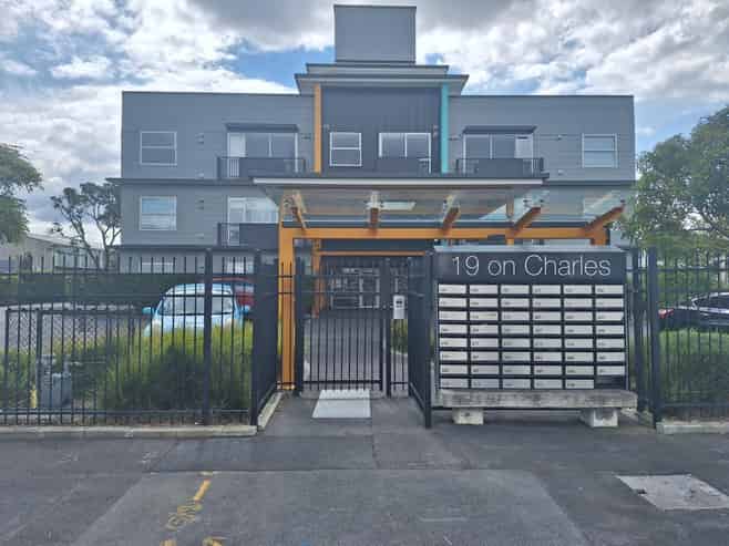 107/19 Charles St, Papatoetoe