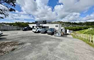 High-Stud Warehouse with Street-Level Showroom