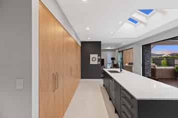 68 Vernon Drive, Lincoln