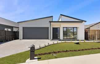 9 and 13 Arahi Road, Clevedon