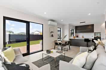 9 and 13 Arahi Road, Clevedon