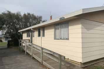 28 Barton Street, Marton