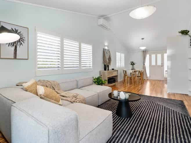 43B Brookfield Terrace, Brookfield