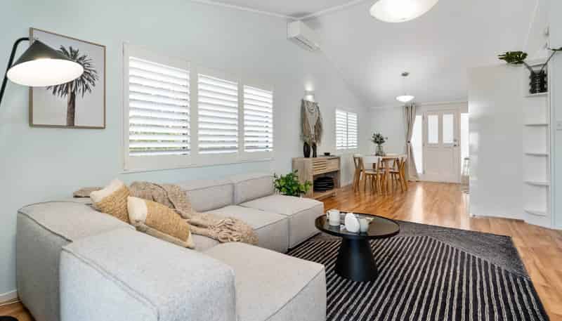 43B Brookfield Terrace, Brookfield