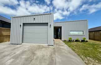 20 Tunarau Street, Raglan