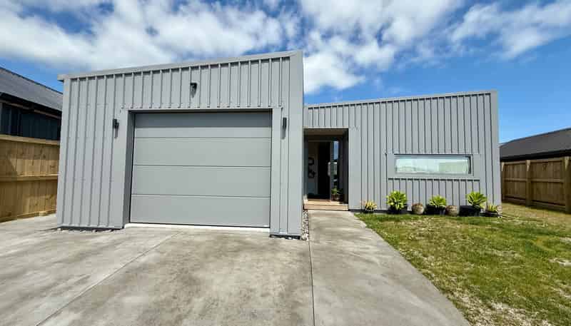 20 Tunarau Street, Raglan