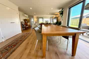 20 Tunarau Street, Raglan