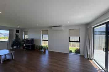 1 Farmview Lane, Lincoln