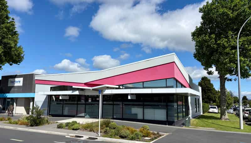 607 Cameron Road, Tauranga