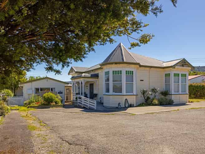 42 Fox Street, Featherston