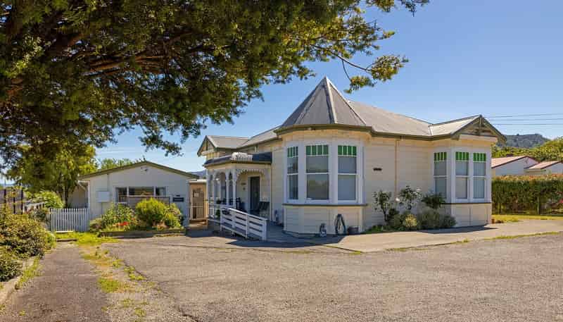 42 Fox Street, Featherston