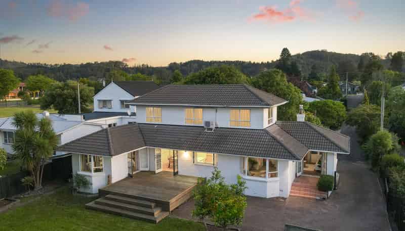 11 Sophia Street, Glenholme