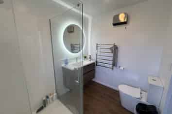 1 Farmview Lane, Lincoln