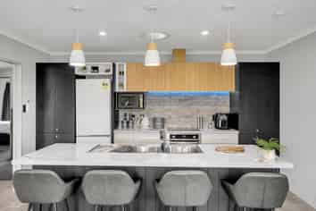 33B Devils Bridge Road, Weston