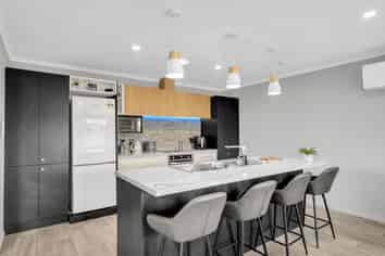 33B Devils Bridge Road, Weston