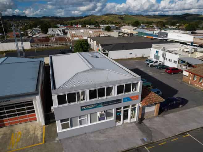 ESTATE SALE - FREEHOLD INVESTMENT OPPORTUNITY
