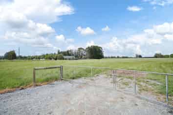 61 Moore Road, WINTON