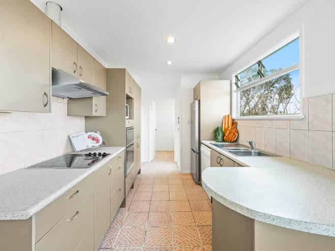 10 La Trobe Street, Pakuranga Heights