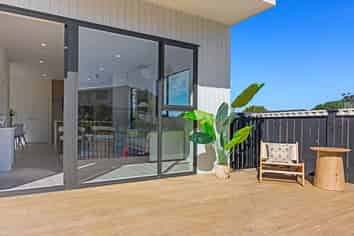 11 Glenfinn Place, Massey